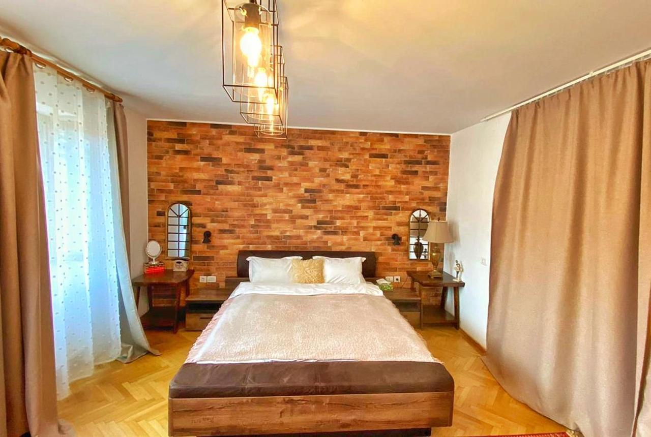 City Center Bed And Beyond Bukarest Kültér fotó